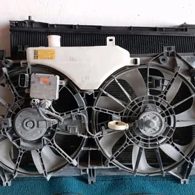 Lexus IS 2014-2024 radiatorlar