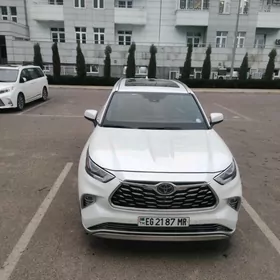 Toyota Highlander 2020