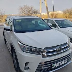 Toyota Highlander 2018