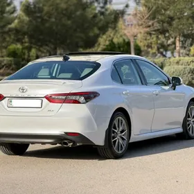 Toyota Camry 2022