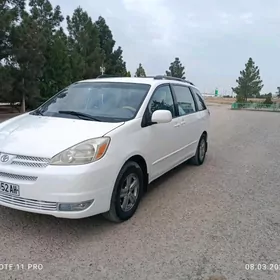 Toyota Sienna 2005