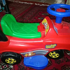 машинка с ручкой