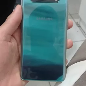 Samsung S10+