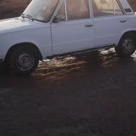 Lada 2104 1986