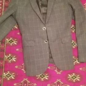 kastyum 15 16 yaslar ucun