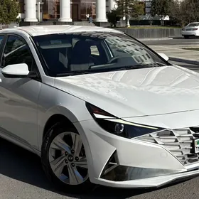 Hyundai Elantra 2021