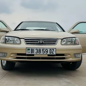 Toyota Camry 2001
