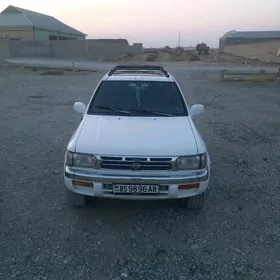 Nissan Pathfinder 1997