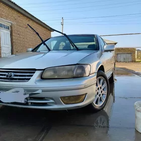 Toyota Camry 2001
