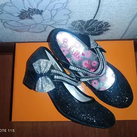 Продаётся обувь