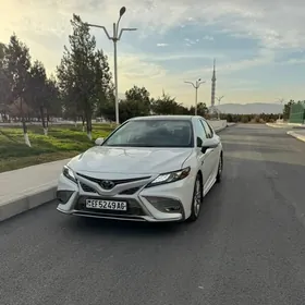 Toyota Camry 2022