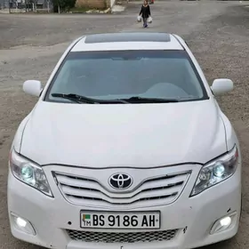 Toyota Camry 2010