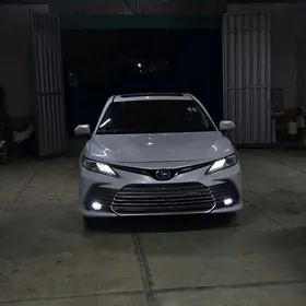 Toyota Camry 2020