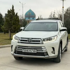 Toyota Highlander 2018