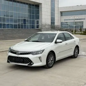 Toyota Camry 2017