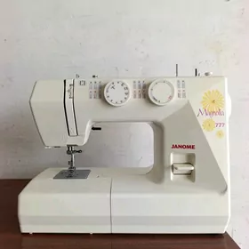 Janome Magnolia 777