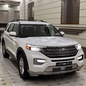 Ford Explorer 2021