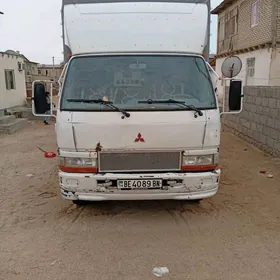 Mitsubishi Canter 2004