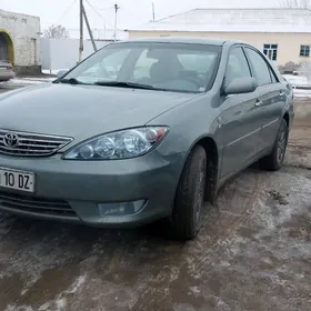 Toyota Camry 2005