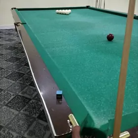 бильярдный стол