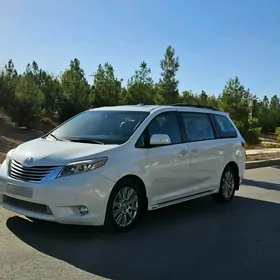 Toyota Sienna 2017