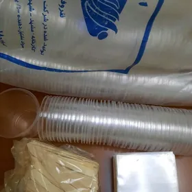 одноразовые стаканчики