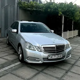Mercedes-Benz E350 2011