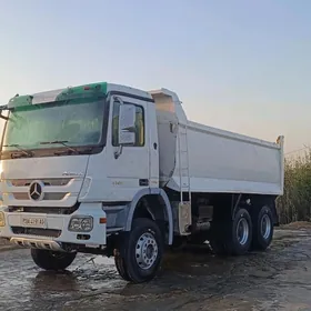 Ford Cargo 3535D 2009