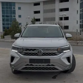 Volkswagen Taos 2022