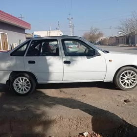 Daewoo Nexia 1999