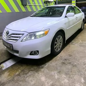 Toyota Camry 2010