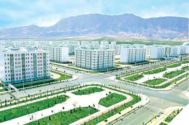 Milli Lider ýaşaýjylary Arkadag şäherine göçürmek meselesine toplumlaýyn çemeleşmäge çagyrdy