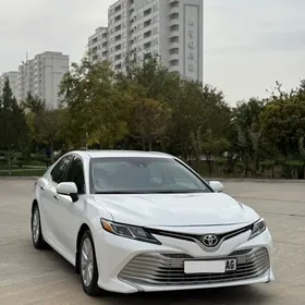 Toyota Camry 2020