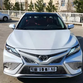 Toyota Camry 2023
