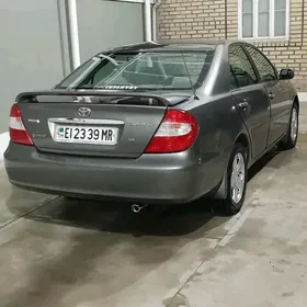 Toyota Camry 2004