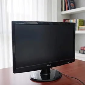 LG MONITOR 20