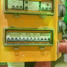 электрик пано