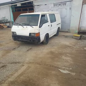 Mitsubishi L 300.(Mordo)
