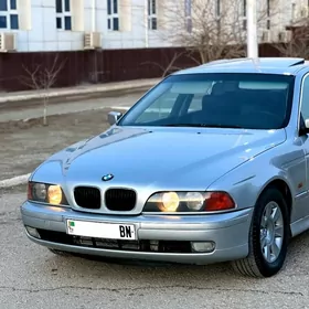 BMW E39 1999