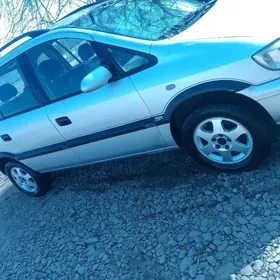 Opel Zafira 2002