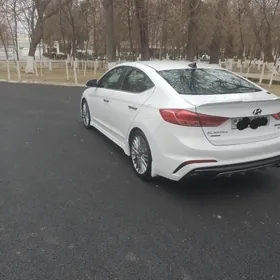 Hyundai Elantra 2017