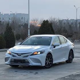 Toyota Camry 2022