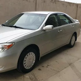 Toyota Camry 2004