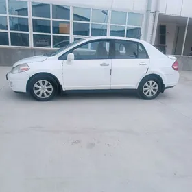 Nissan Versa 2011