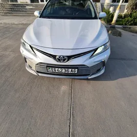 Toyota Camry 2021