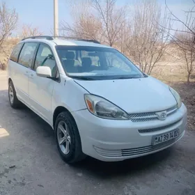 Toyota Sienna 2004