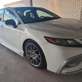 Toyota Camry 2022