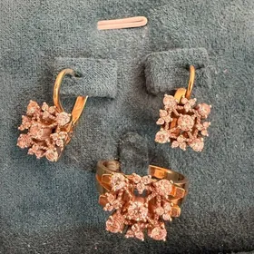 Gyzyl Brilliant Komplekt