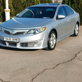 Toyota Camry 2011