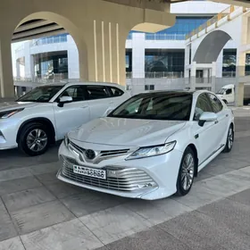 Toyota Camry 2018
